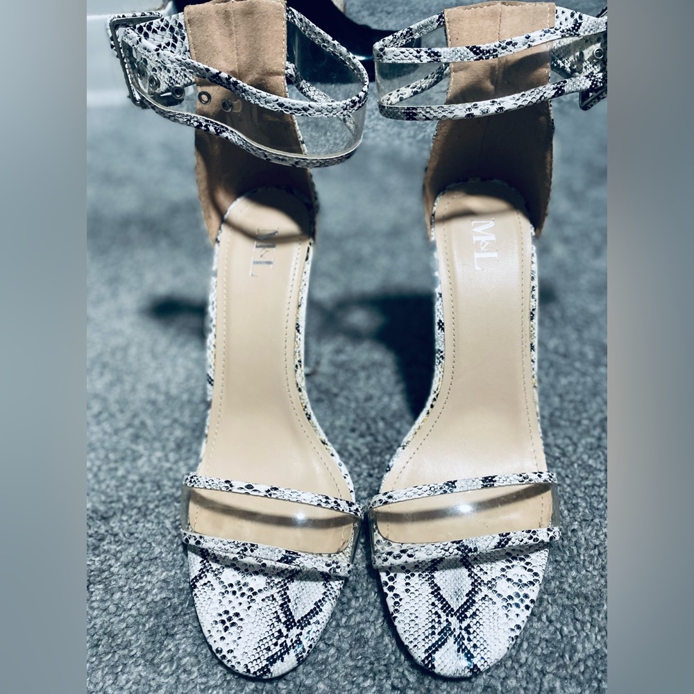 SNAKE SKIN HEELS | SIZE 8